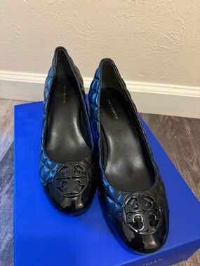 NEW! Tory Burch Black Quilted Patent Logo Block Heels